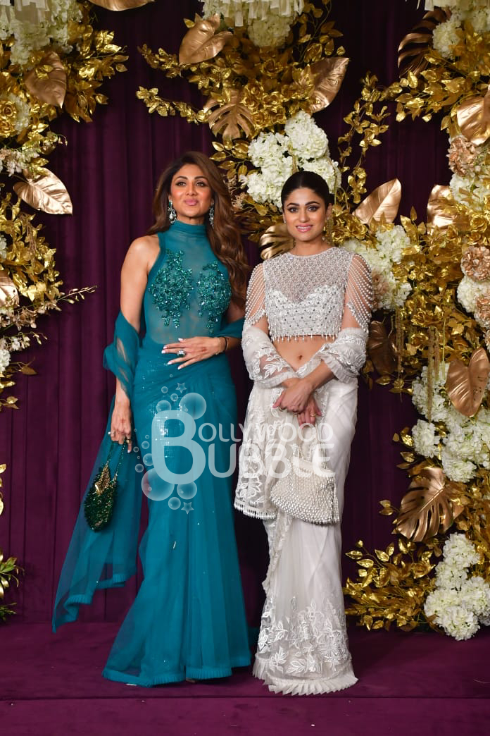 Shilpa Shetty with sister Shamita Shetty