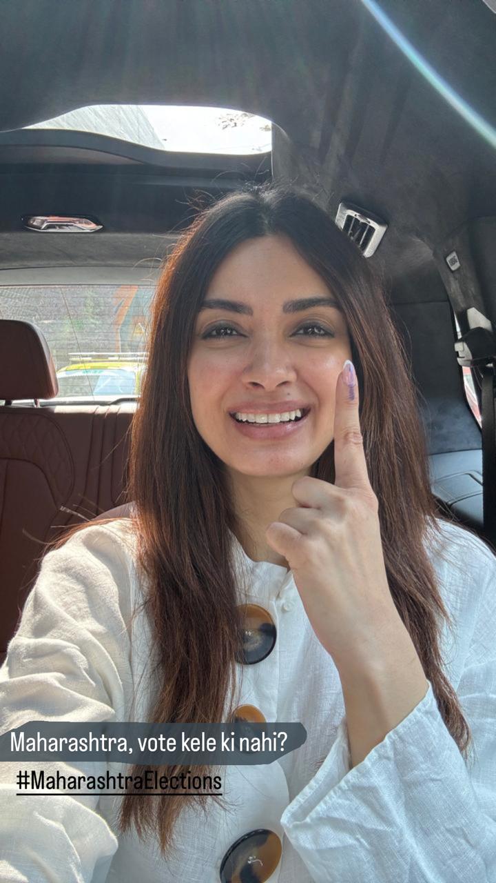 Diana Penty flaunts inked finger